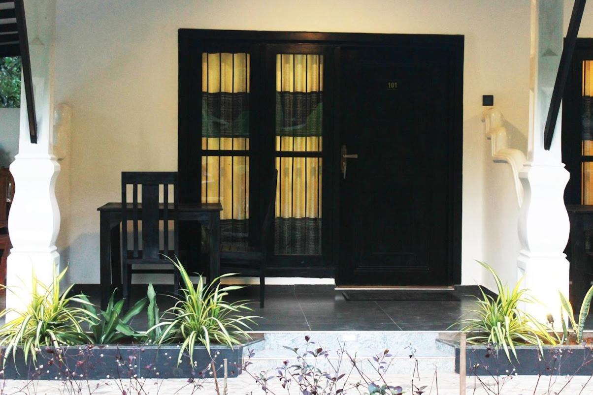Amron Resort Sigiriya Dış mekan fotoğraf