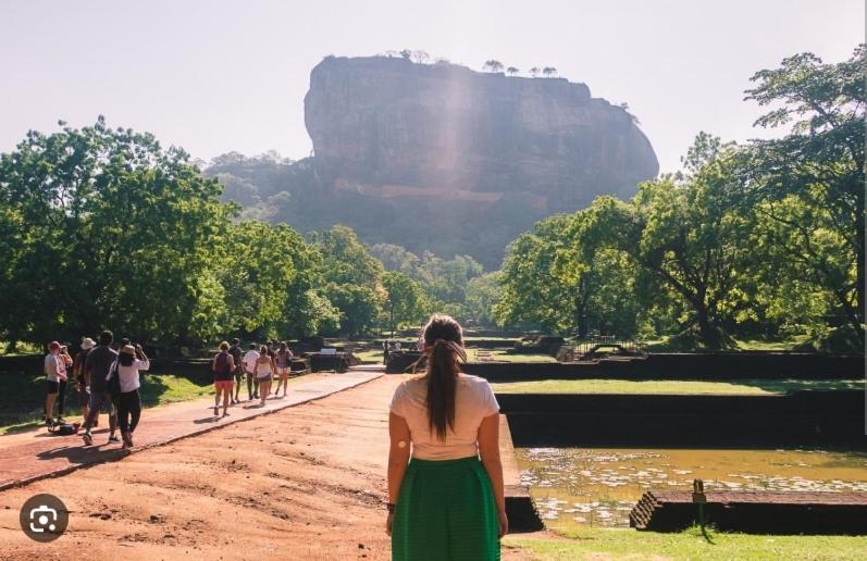 Amron Resort Sigiriya Dış mekan fotoğraf